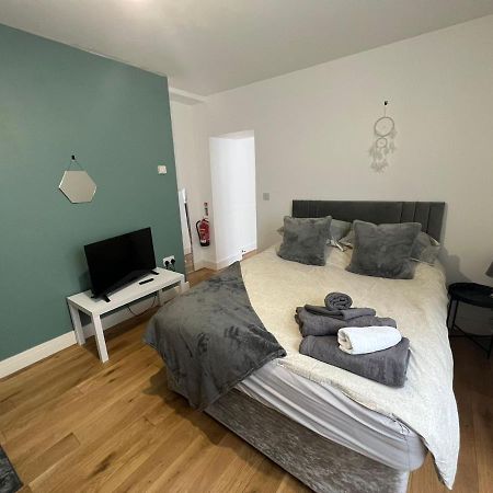 Dream Weaver Apartment Swansea Exterior foto
